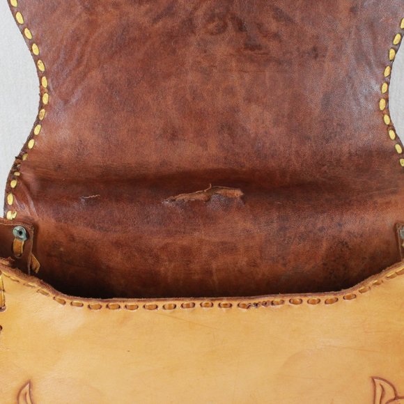 Vintage Brown Leather Hand-Carved Stitched Detail Shoulder Bag - Picture 8 of 12